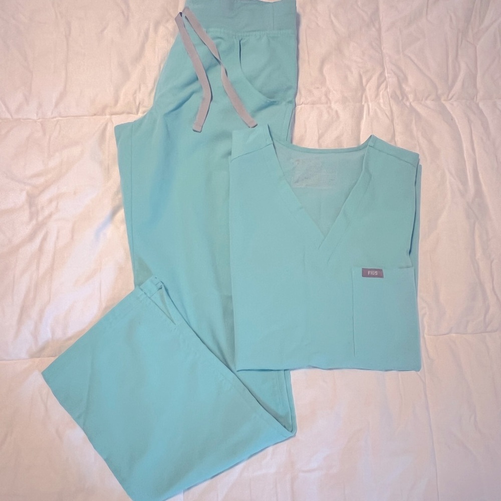 FIGS Fresh Aqua Scrubs XS/XS